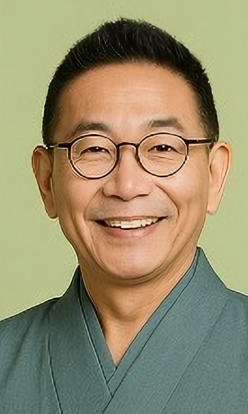 セレスティカの鑑定士と名乗る男性とみながようすい