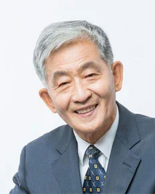 命運の鑑定師を名乗る男性真田京介