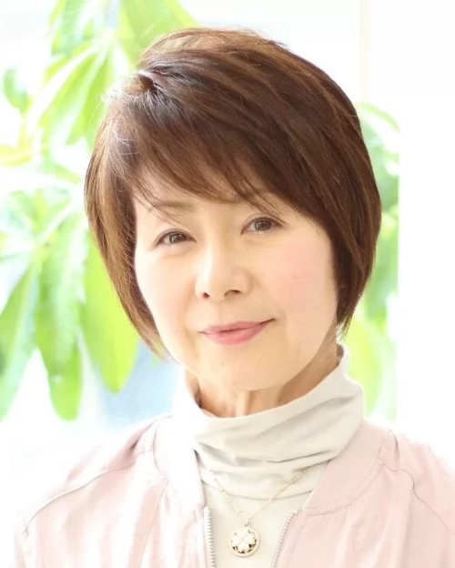 命運の鑑定師を名乗る女性鈴木心晴