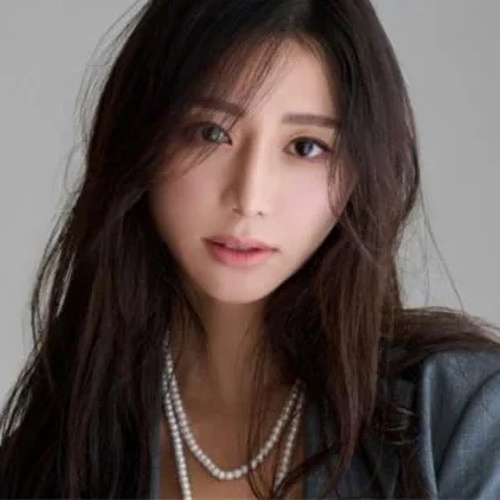 ミルアウのサクラと思われる女性上層部淳子