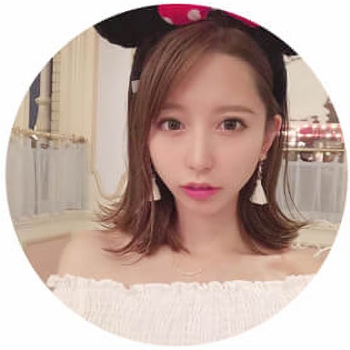 昭和ギブミーハートフルのサクラと思われる女性かんな